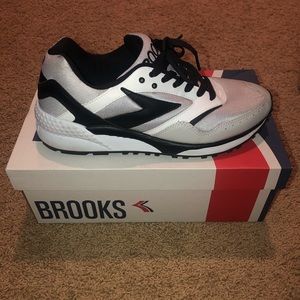 Brooks Men’s Sneakers